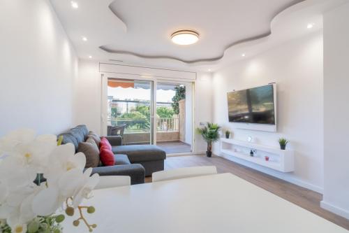 Salón completo en apartamento turístico en Salou