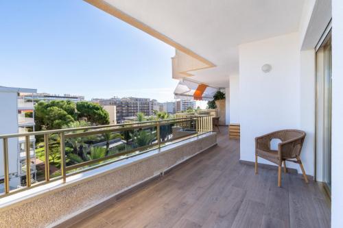 Balcón amplio en apartamento turístico en Salou
